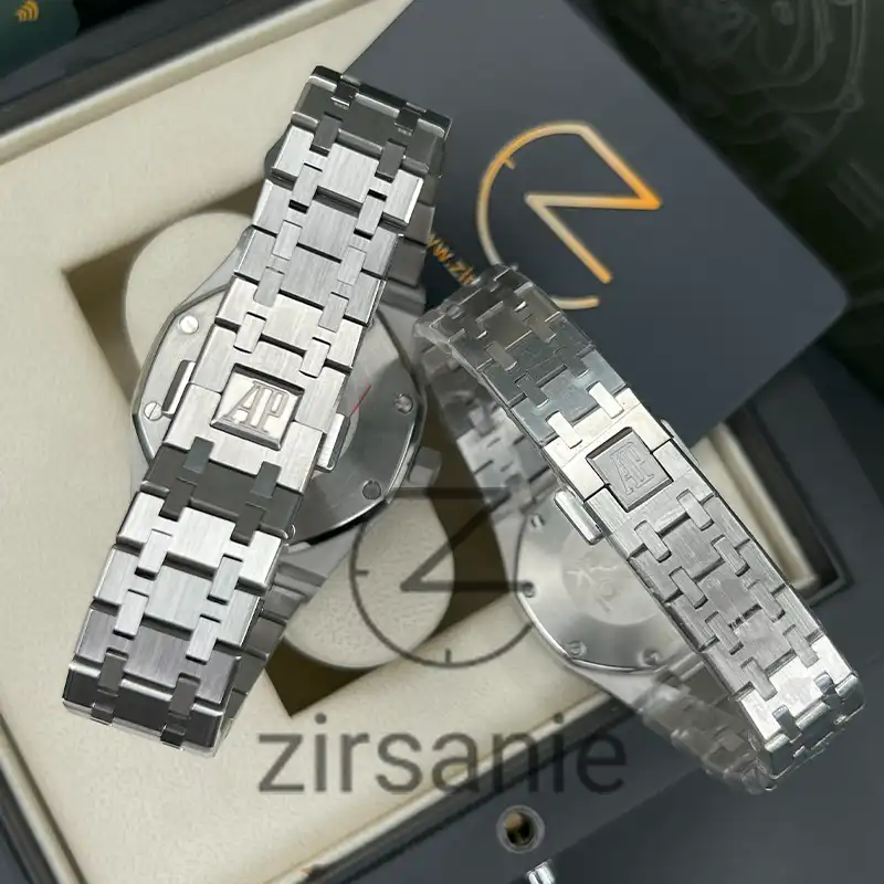 Audemars Piguet Royal Oak Silver Black Screen