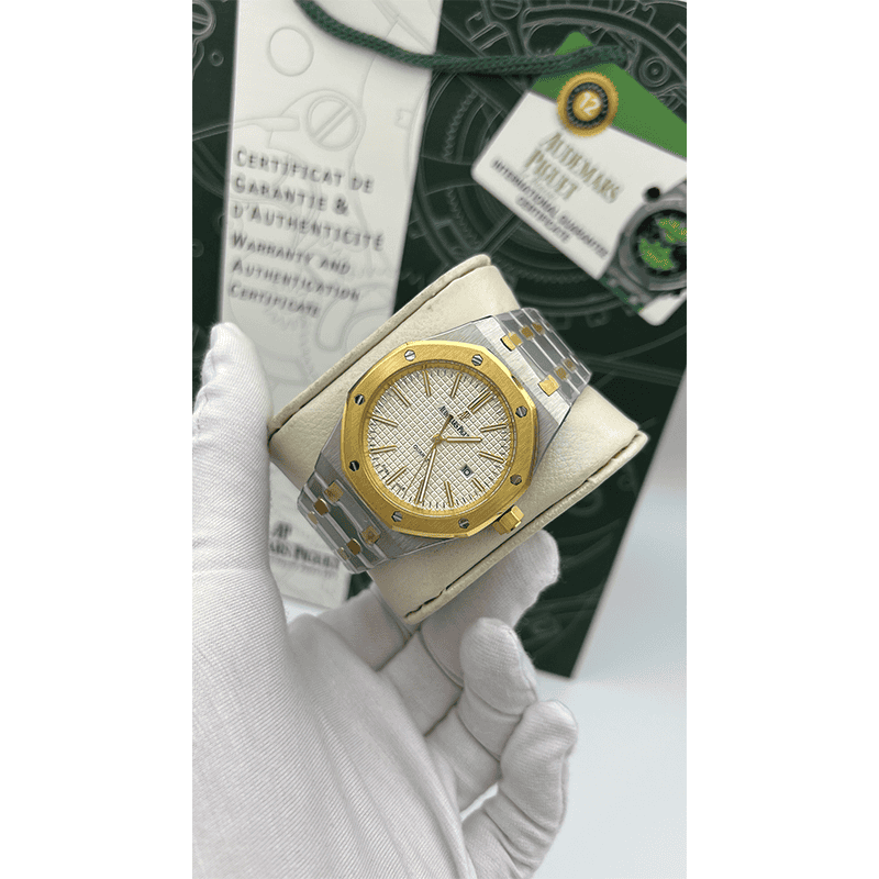 Audemars Piguet Royal Oak Watch Silver Gold White Screen