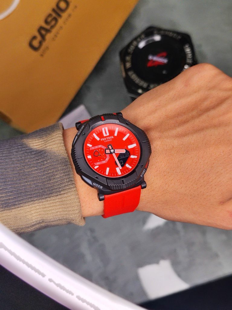 ساعت مچی جی شاک پروترک G-Shock مشکی صفحه قرمز بند رابر